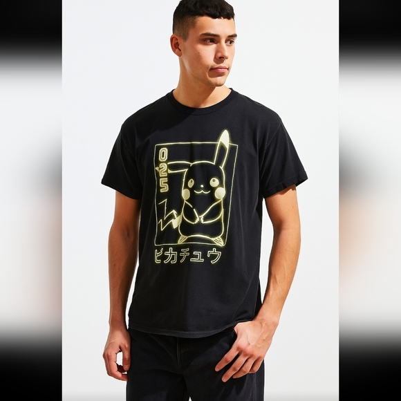 Mens Pokémon tshirt 2XL - Picture 1 of 2